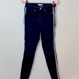 Save with a Good American Jeans Bundle